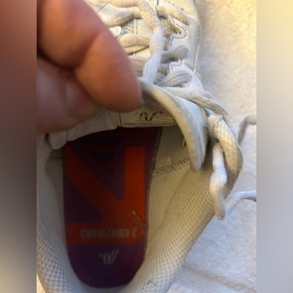 White cheerleading shoes by Varsity - Picture 4 of 5